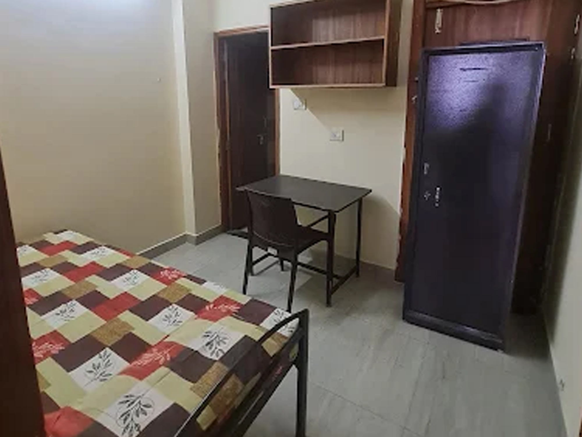 R Residency Hostel Bedroom Setup Kota